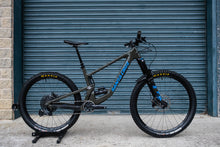 Load image into Gallery viewer, Ex Staff Santa Cruz Bronson Carbon C - S Kit - Large
