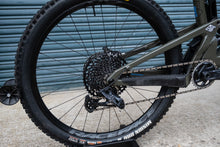 Load image into Gallery viewer, Ex Staff Santa Cruz Bronson Carbon C - S Kit - Large