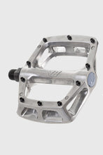 Load image into Gallery viewer, Silver V8 DMR Pedal