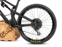 Load image into Gallery viewer, Santa Cruz 5010 Carbon C Ex Staff - S Kit